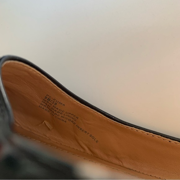 BCBG Paris Zuma Gold Black Snakeskin Ankle Strap Flats Women's sz US 9 / EU 39 - Picture 8 of 8